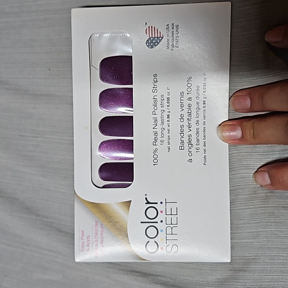 Color Street Nail Strips in 'New York Minute'